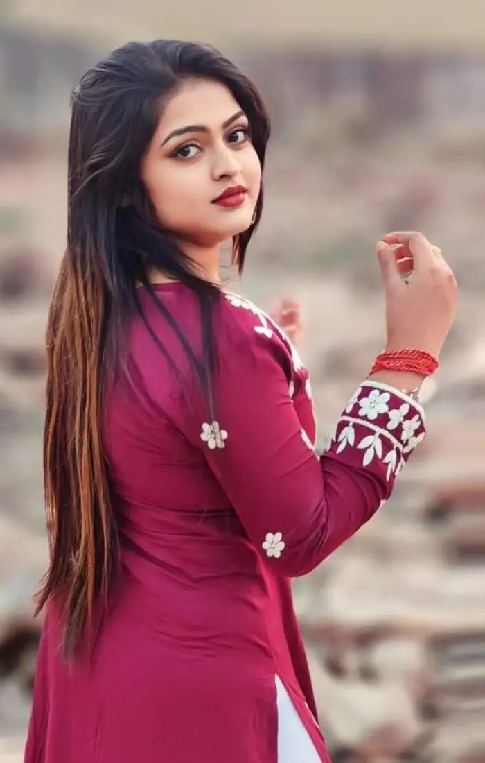 Premium Escorts in Borivali — Hot Natasha