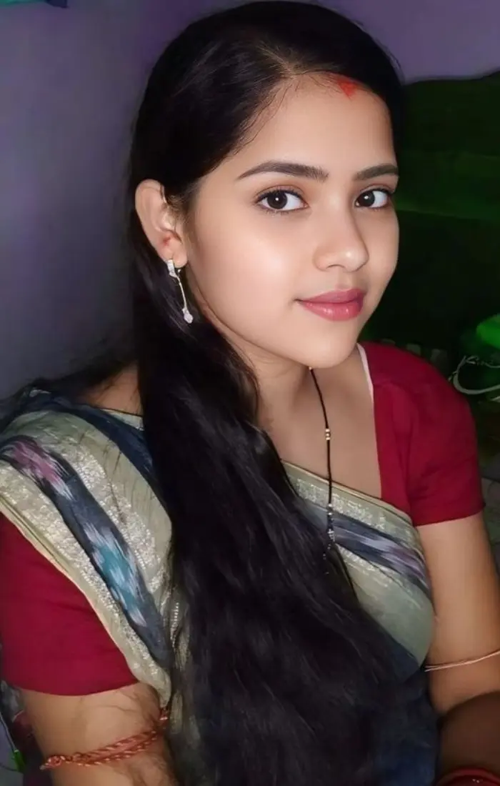 Premium Escorts in Grant Road — Hot Natasha