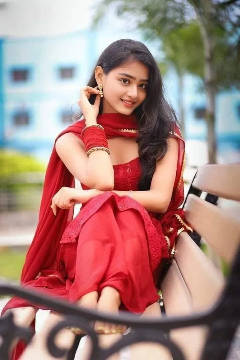 Premium Escorts in Mumbai Airport — Hot Natasha