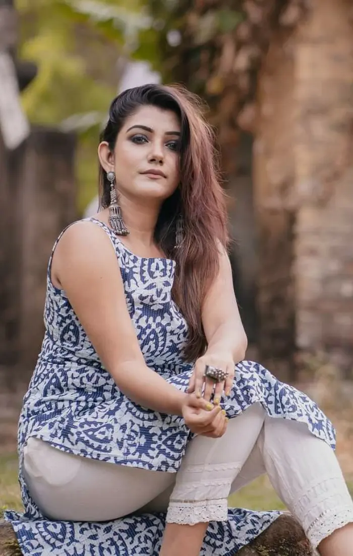 Premium Escorts in Shaniwar Wada — Hot Natasha